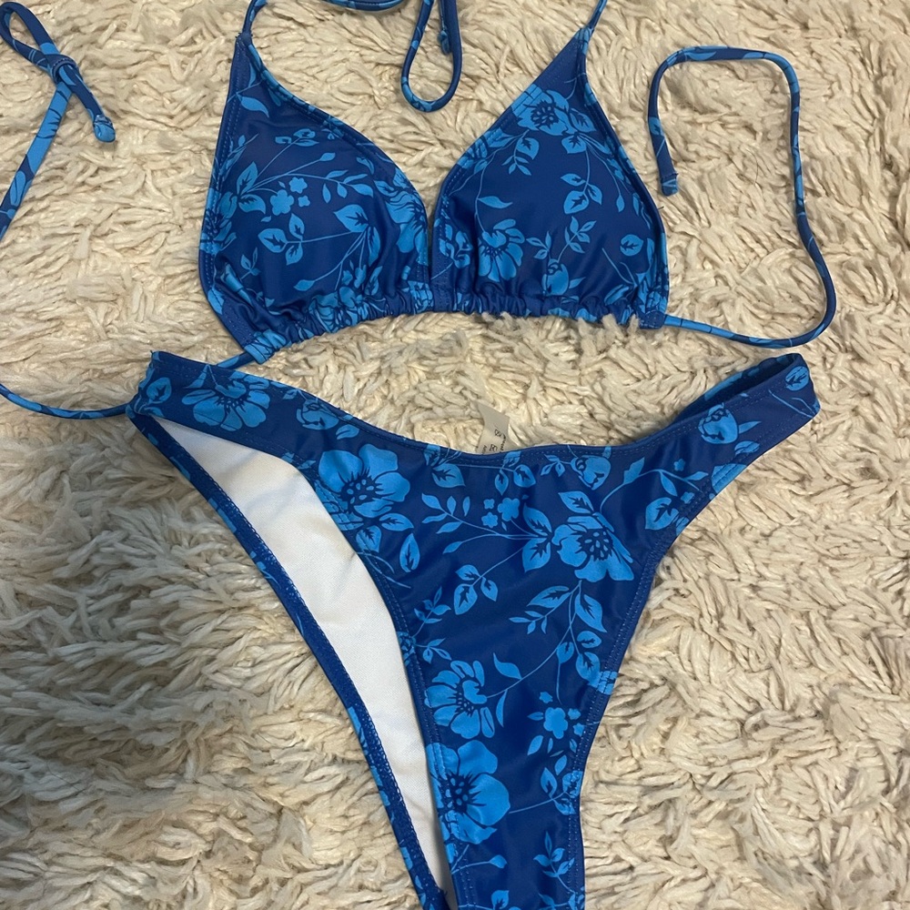 Tropical Blue Bikini With Matching Bottoms